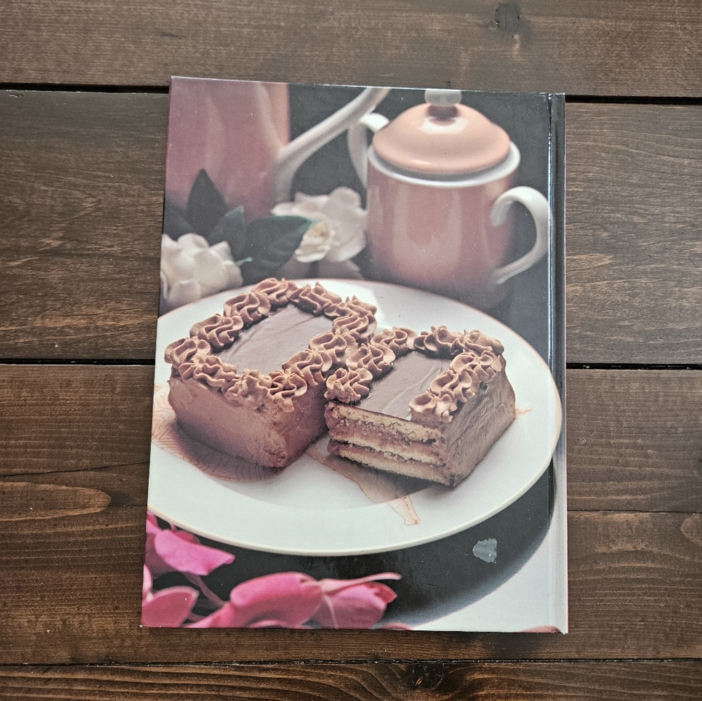 Women's Weekly Vintage 1982 Cooking for Couples Hardcover Cookbook - Picture 10 of 10
